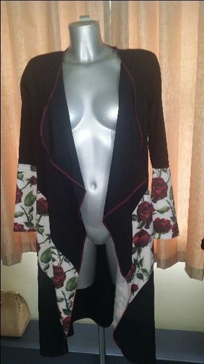 BNWT Black floral light coat by Kaktus size UK12 EU40 Postage included