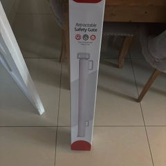 Safety Gate- retractable