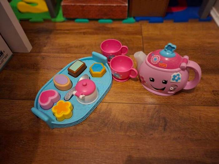 Fisher price laugh & learn tea set