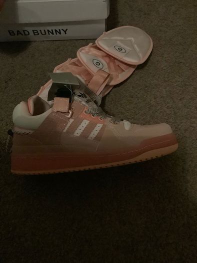 Adidas x bad bunny / pink / 7 / new