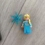 Lego Elsa minifigure Image 2