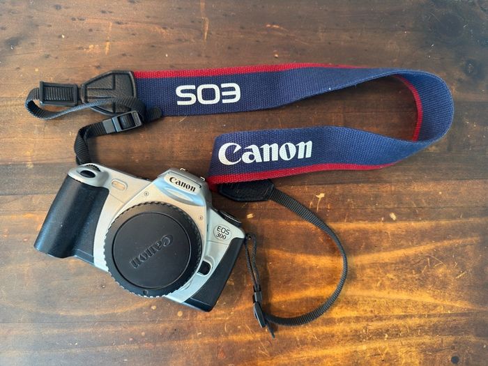 Canon EOS 300 Film Camera + Lens, 4 Batteries & 2 Kodak Films (Complete Kit)