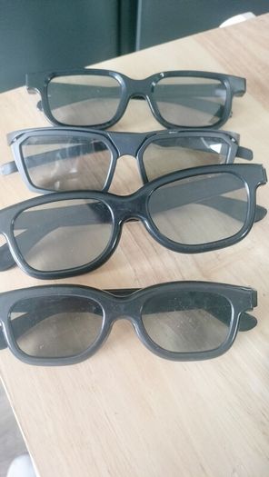 3d glasses