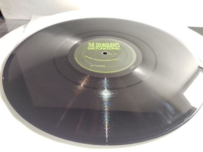 The Delinquents - Discfunktional - Wiggle Records - RARE Early 00s Tech House CLASSIC!
