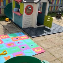 Garden floor tiles