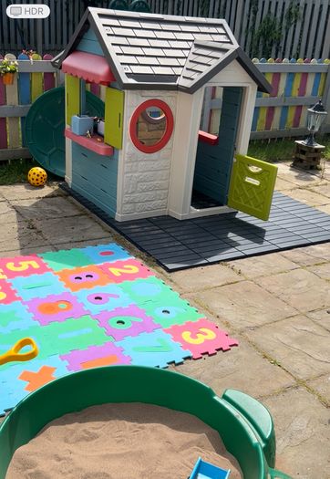 Garden floor tiles