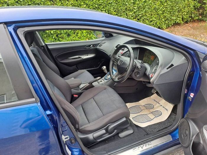Honda civic car.