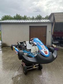 Tillotson T4 senior race winning kart