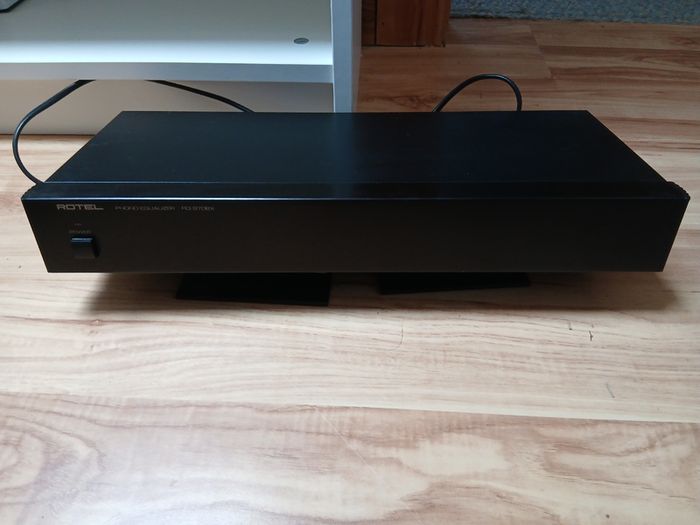 Rotel RQ-970BX Moving-Magnet/Coil Phono Pre-Amplifier