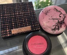Mac make up bundle of 3