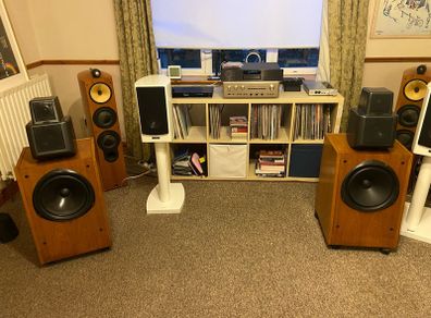 Kef 105/2 speakers