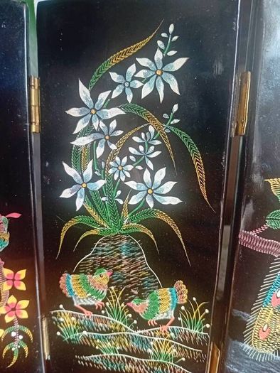 Vintage mid century minature lacquer chinoiserie folding screen