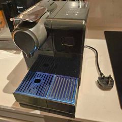 Delonghi Lattissima Touch Black/grey Coffee Machin
