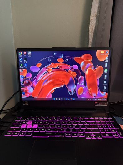 Gaming Laptop+200hz Monitor