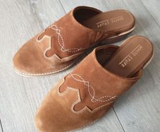 White Stuff Suede Clogs Size Uk 5