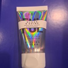 FUL Gloss and Shine Styling Cream Lightweight Anti-Frizz  40ml. 2 available. RRP12 in Boots
