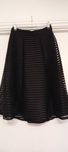 Ladies Elegant Skirt Size 8-10