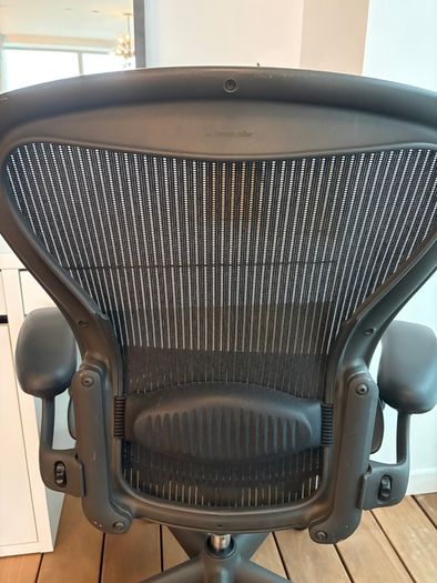 Original Herman Miller Aeron Chair - Excellent Condition, Highly Adjustable