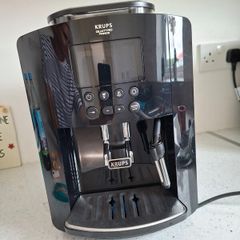 KRUPS Arabica Digital Espresso | Bean to Cup Coffee Machine | Black | EA817040