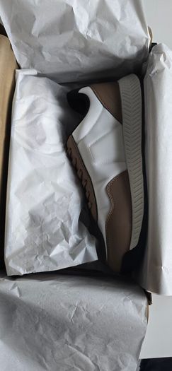 HUGO BOSS Men's Titanium_Runn Sneakers in Hugo Boss colours EU 43, UK 9, US 10
