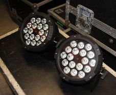 2 x FOS Technologies Par 18x15WPRO RGBWA