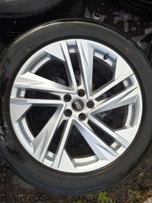 20" Genuine Audi Q7 S Line Alloys with tyres