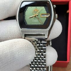 Vintage 70's Japanese ORIENT Day-Date Crystal