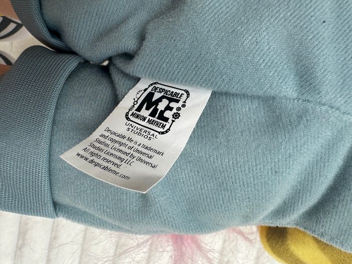 Despicable Me approx. 15 Plush Agnes Holding Fluffy Unicorn Universal Studios new Bit Dirty Please see pictures