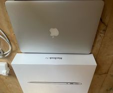 Macbook Air 13" Model A1466