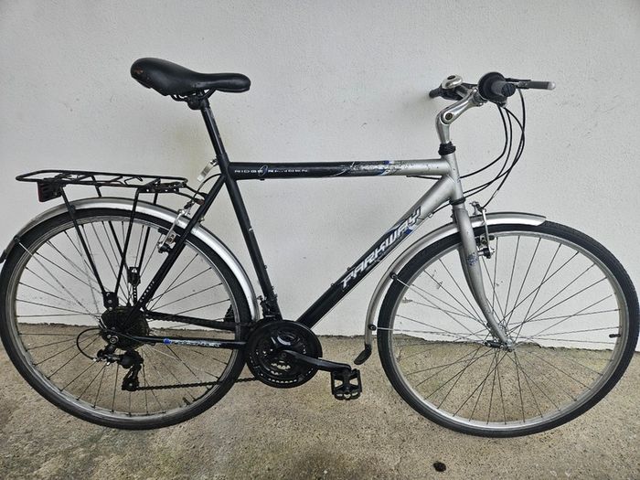 Parkway Road Bike