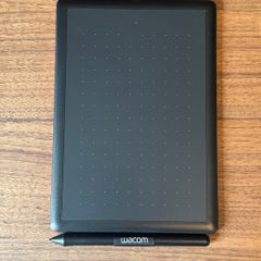 One by Wacom Small Drawing Tablet with Pen - Excellent Condition