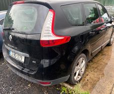 2012 Renault Scenic for parts