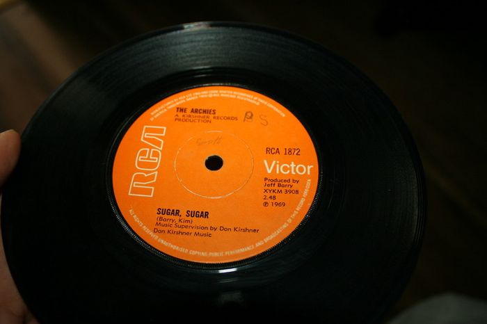 Single Vinyl's  85 pieces