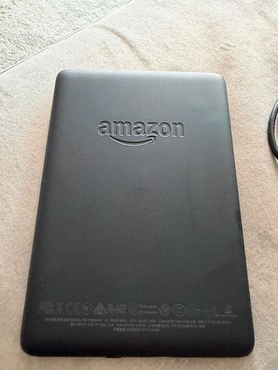 Amazon Kindle PQ94WIF Paperwhite 10th Generation 8GB eReader Tablet