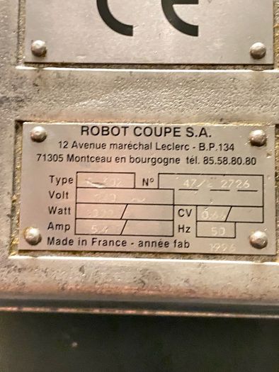 Proffesional robot coupe r 302