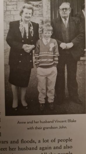 Growing Up With Ireland. By Valerie Co. Paperback In Very Good Condition.