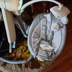 Joie baby swing excellent cond