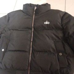 alo crop puff jacket