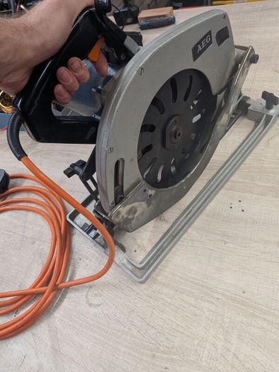 AEG 9in circular saw