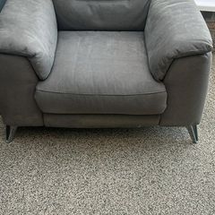 recliner chair needs to be repaired