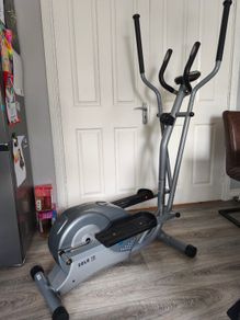 Cross trainer working perfect very good condition