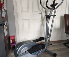 Cross trainer working perfect very good condition