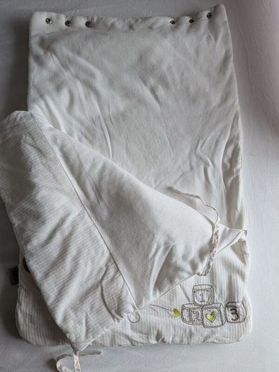 Mamas and papas comfy baby carry nest
