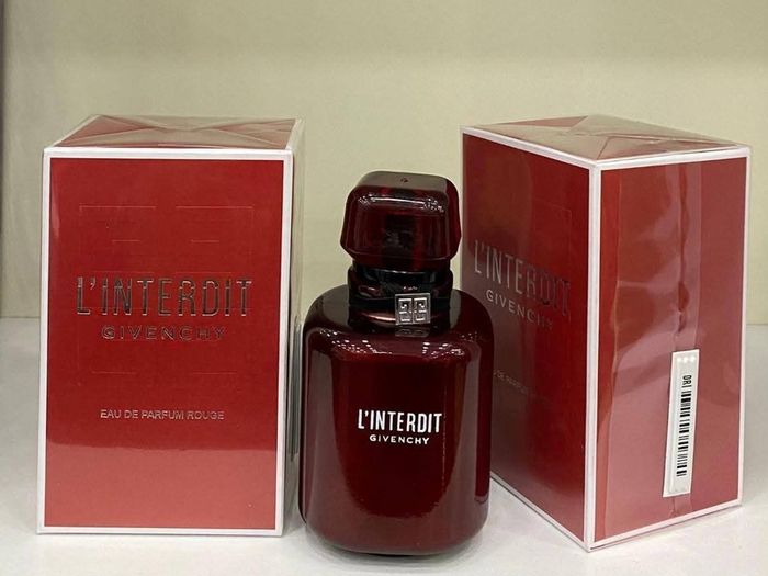 Givenchy linterdit rouge