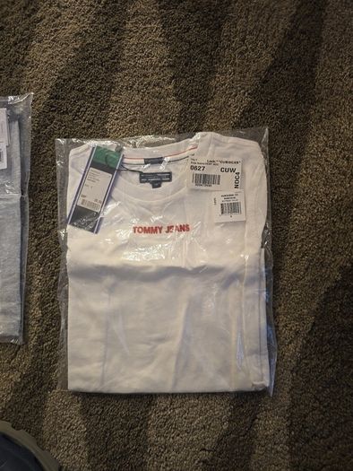 Tommy Hilfiger T-shirt & leggings age 4/5