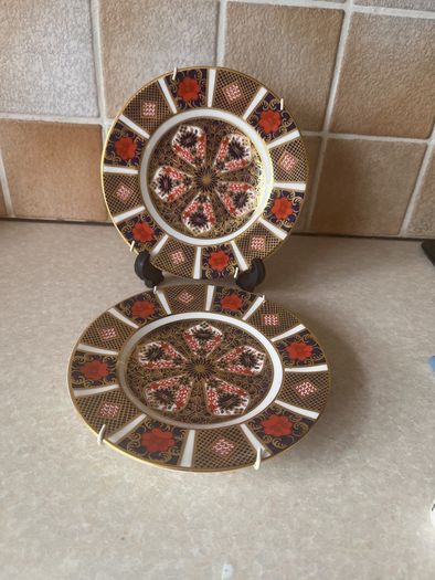 Royal Crown Darby " Old Imari" 1128 6.5" plates