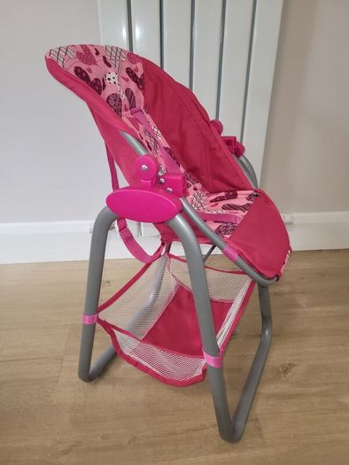 Doll's highchair, 2 dolls + accessories