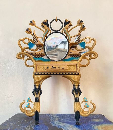 Monster High Cleo de Nile Vanity Table