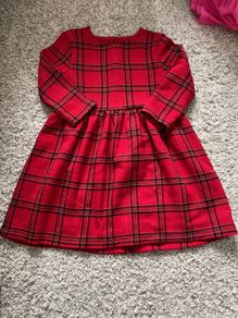Dunnes xmas dress (7-8y)