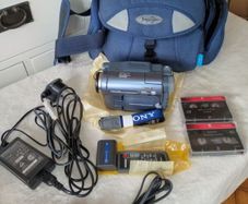 Sony Video Hi 8 Handycam with Original accessories